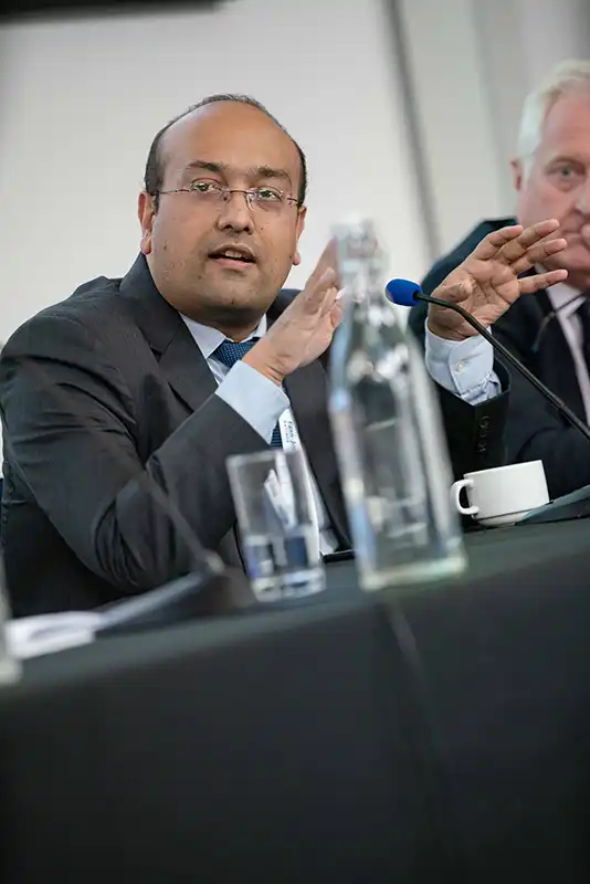 SHAPE THE FUTURE OF INSURANCE INVESTMENT THINKING